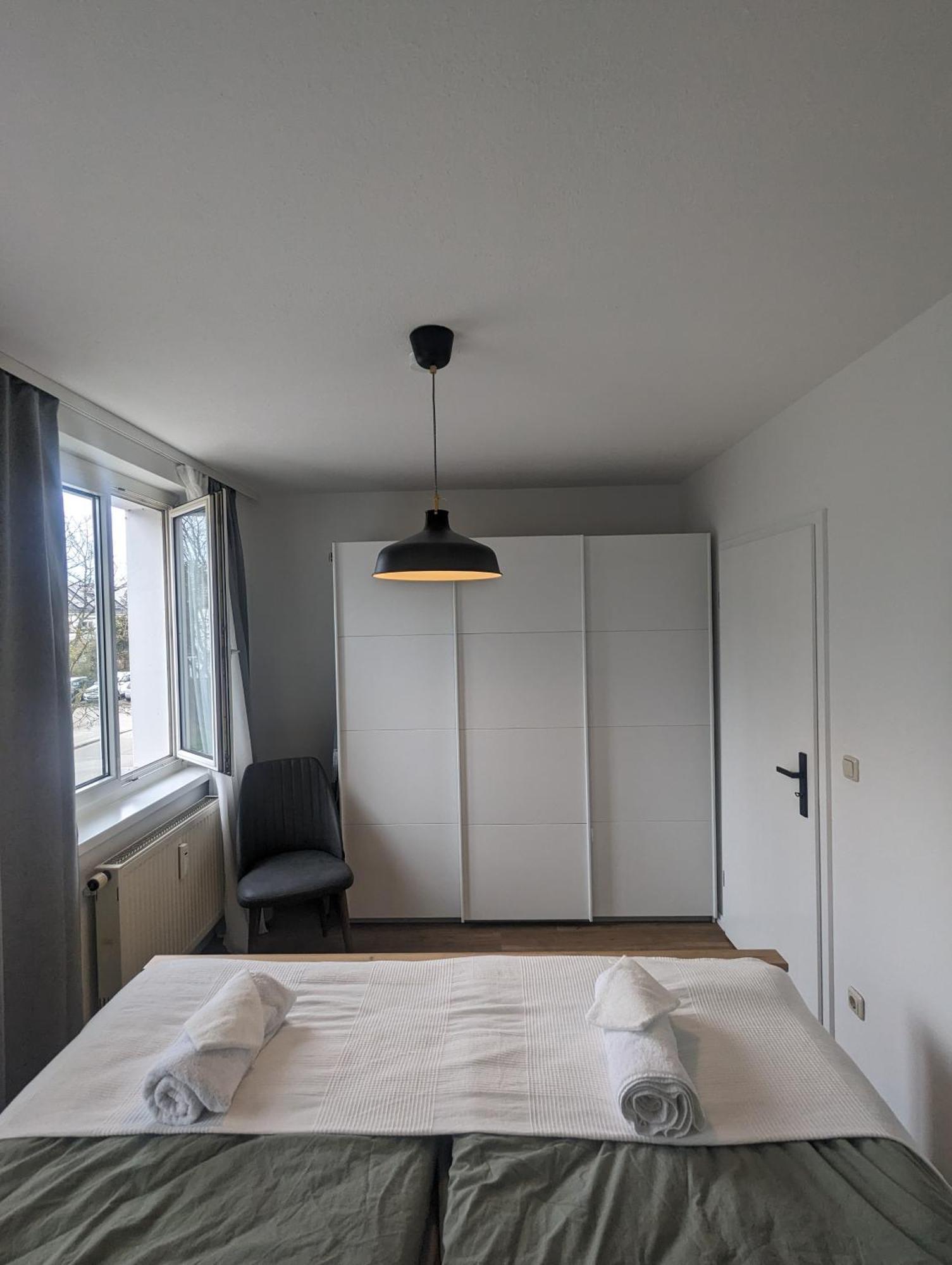 Allroom Modernes Apartment In Unterschleissheim Nur 20 Minuten Nach Muenchen Luaran gambar
